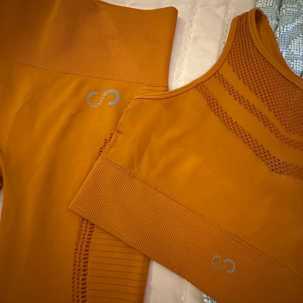 CURVES N COMBATBOOTS Orange Women's Activewear Set Sz S and L - Picture 12 of 15